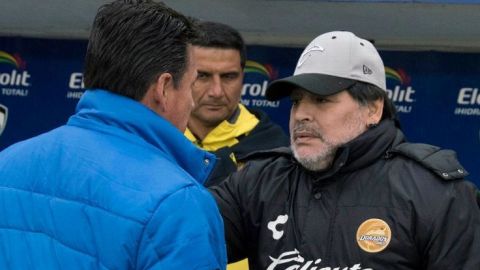 Jugadores de Dorados admiran la humildad de Diego Maradona