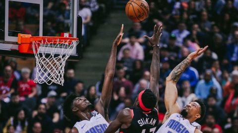 Los Raptors alejan a los Magic del sueño de los playoffs