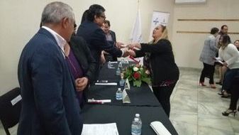 Entrega de constancias del diplomado para la enseñanza de inglés