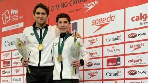 Clavadistas mexicanos Balleza y Willards ganan oro en Grand Prix