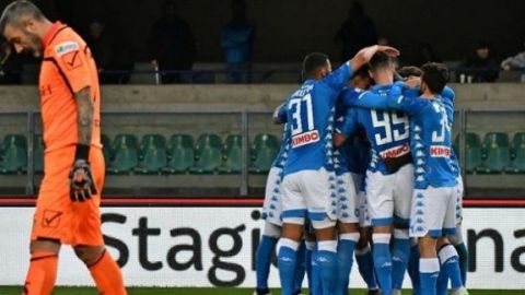 Napoli gana y retrasa coronación de Juventus en Italia