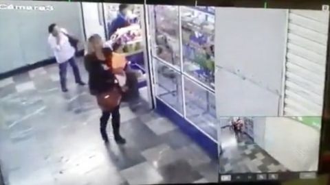 Captan en video a mujer que roba niña en Hospital General