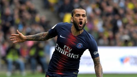 Dani Alves, el futbolista en activo con más títulos