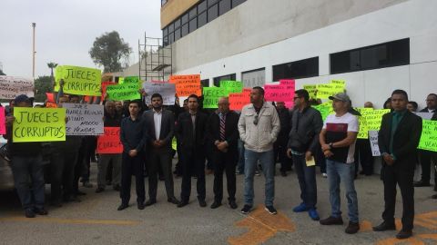 Gremio de taxis amarillos denuncian ser víctimas de corrupción