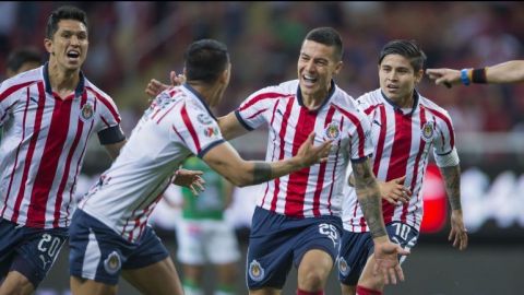 Chivas saca la casta y detiene la racha del León