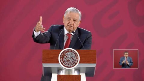 Justifica AMLO contratos con adjudicación directa