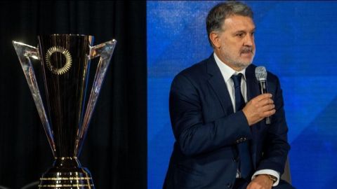 "Tata" Martino viaja para hacer promoción de la Copa Oro