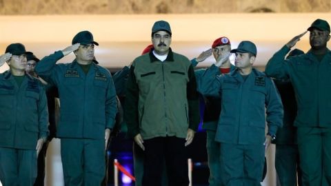 Maduro denuncia que el expresidente colombiano Álvaro Uribe planea asesinarlo