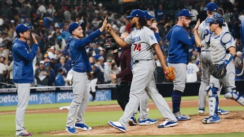 VIDEO CADENA DEPORTES: Dodgers vienen de atrás para vencer a Padres