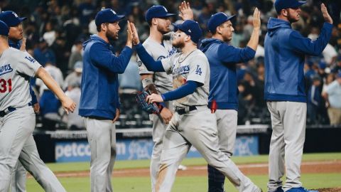 Dodgers ganan a Padres con boleto para Verdugo