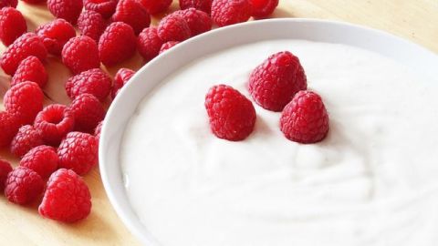 Los beneficios de desayunar yogur