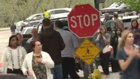 Al menos siete heridos y dos arrestados en tiroteo en escuela de Colorado