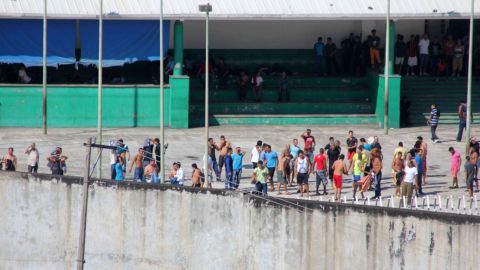 Se fugan cerca de 100 cubanos de estación migratoria en Chiapas