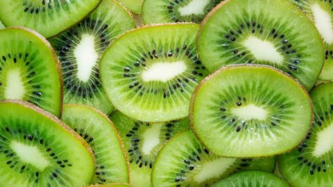 El kiwi ayuda a combatir el estreñimiento