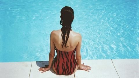 Un 40 % de los estadounidenses orinó en una piscina siendo adulto