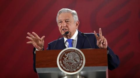 Asegura AMLO que Pemex fue maltratada por "tecnócratas corruptos"