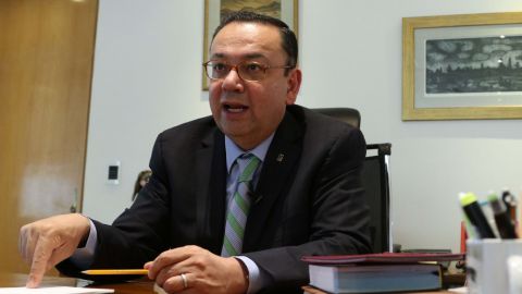 Con oficio, Germán Martínez pidió reincorporación al Senado