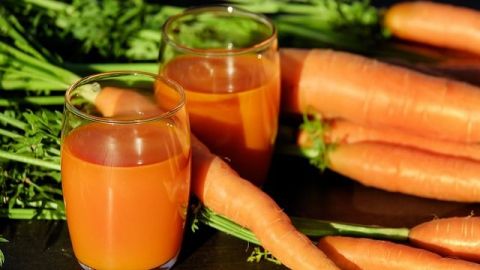 Beneficios del jugo de zanahoria en el desayuno