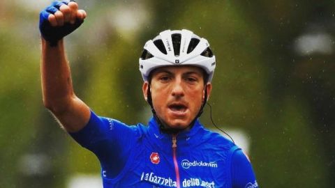 Con alma y lluvia, Ciccone se lleva decimosexta etapa del Giro de Italia