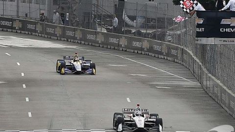 Newgarden vence a Rossi y Penske gana tres al hilo en IndyCar