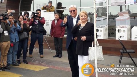 Emite su voto Bonilla en Tijuana