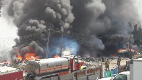 Incendio de recicladora en Tijuana