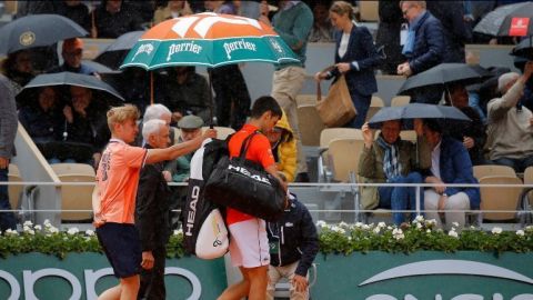 Aplazan al sábado la semifinal Djokovic-Thiem por lluvia