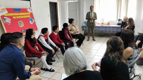 Maestros norteamericanos visitan escuelas de Tijuana