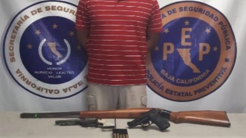 Arresta PEP a persona con tres armas de fuego en Paderas del Ciprés