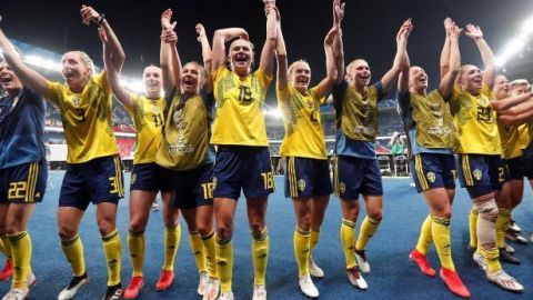 Suecia avanza en Mundial femenil tras ganar a Canadá