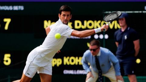 Novak Djokovic se pasea en la primera ronda de Wimbledon