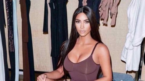 Kim Kardashian retira su línea de fajas por apropiación cultural