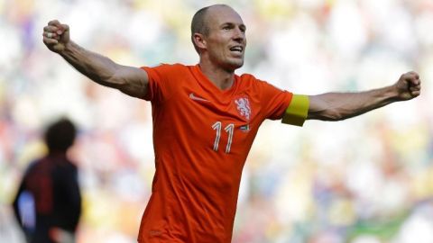 El futbolista holandés Arjen Robben anuncia su retiro