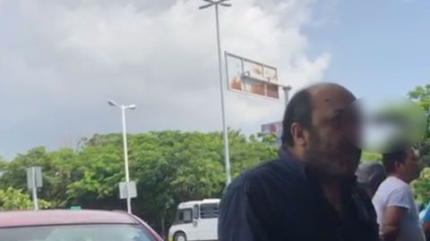 VIDEO: Termina con cuchillo en el ojo por cajón de estacionamiento