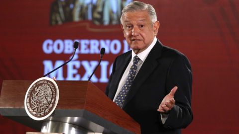 AMLO establecerá menor carga fiscal a Pemex en PEF 2020