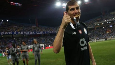 Cuatro años de cárcel para el agente del fichaje de Casillas por el Porto