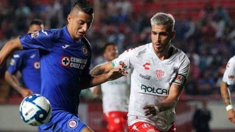 Cruz Azul y Necaxa firman primer empate del torneo