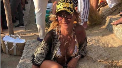 Adela Micha posa en bikini