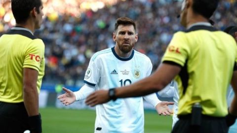 Messi se retracta para evitar sanción de Conmebol