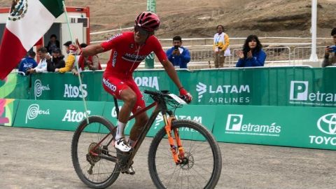 José Ulloa gana oro para México en ciclismo de montaña