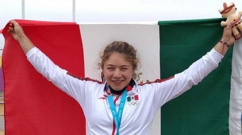 Beatriz Briones conquista el oro en canotaje K1 500 metros