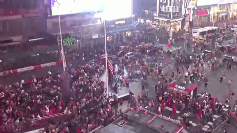 Nueve heridos por estampida en Times Square al confundir ruidos con tiroteo