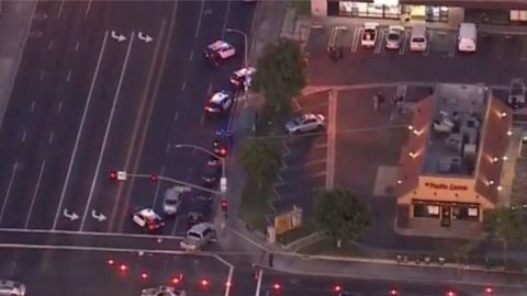 Al menos 4 muertos y 2 heridos deja ataque con arma blanca en California