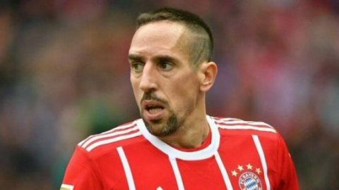 Ribéry le interesa al PSV tras inminente salida del ‘Chucky’