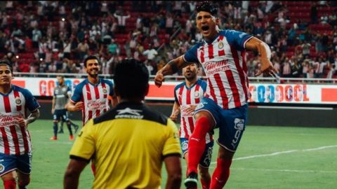 Chivas mantiene paso perfecto en casa