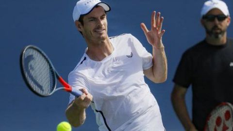 Andy Murray vuelve a jugar individuales con la cadera sana