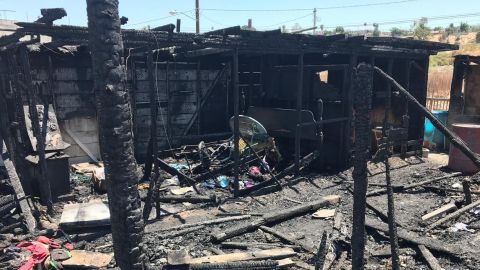 Piden apoyo familias que perdieron todo