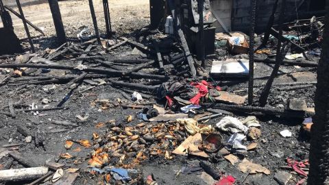 Piden apoyo víctimas de incendio