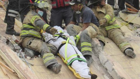 Bomberos asesinos participaron en cientos de rescates