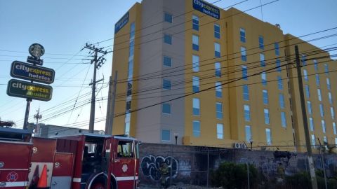 Incendio de refugio junto a hotel de Otay